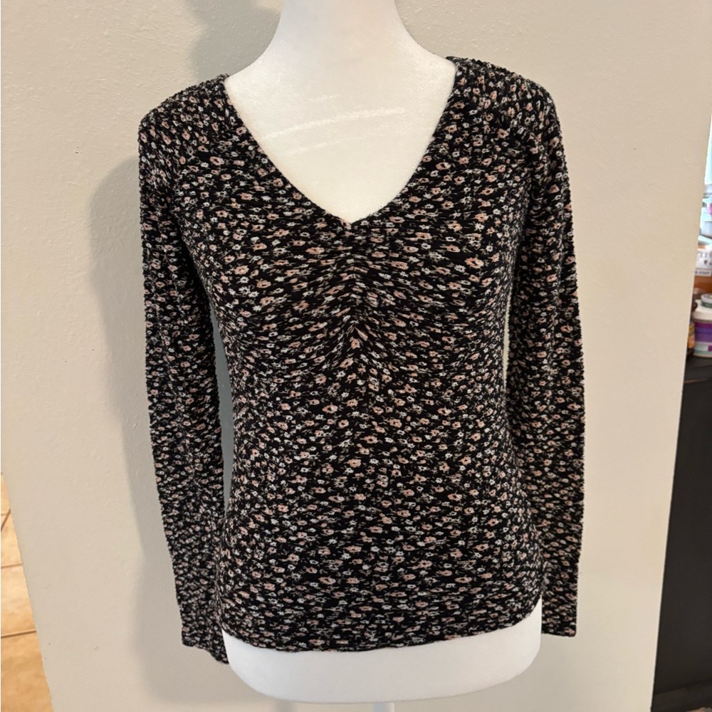 Hollister Black and Cream Floral Blouse